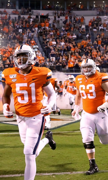 Perkins, Reed pace Virginia in rout of William & Mary, 52-17